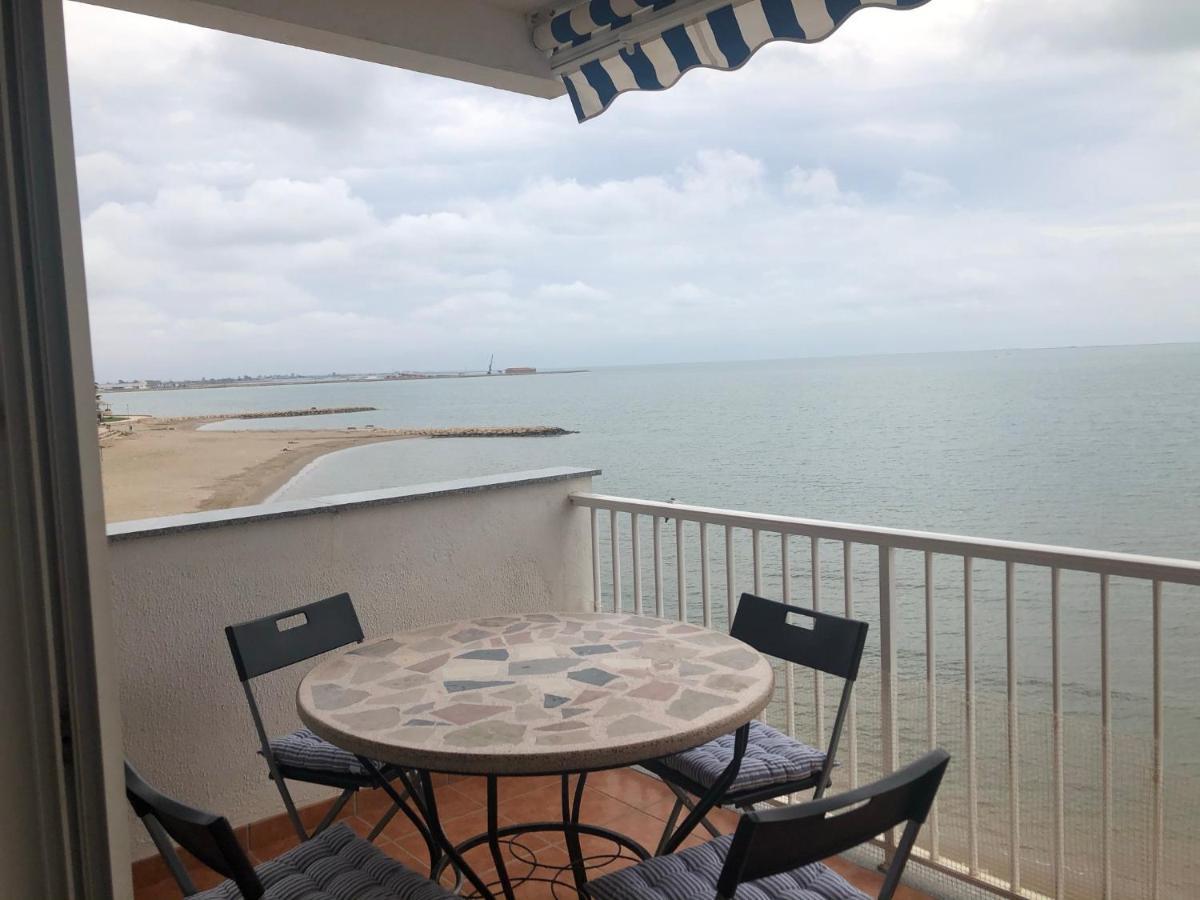 Apartamento En Primera Linea De Mar Sant Carlos de la Ràpita エクステリア 写真